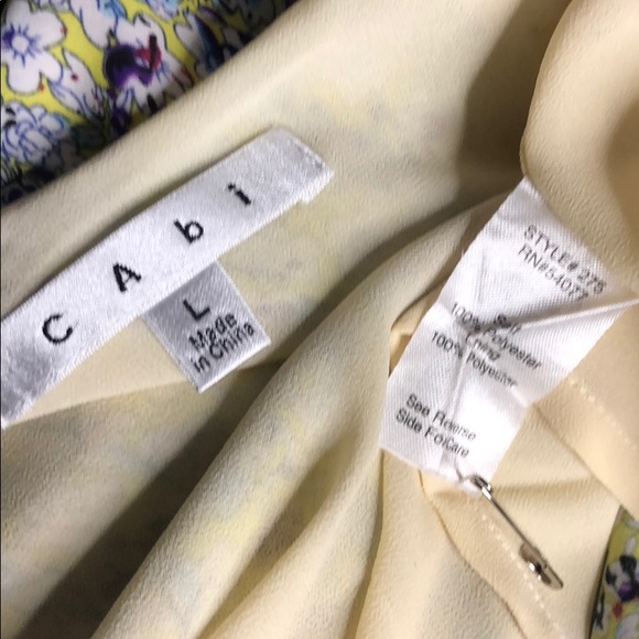 CABI SCATTER PRINT FLORAL CAMI Sz L - Picture 8 of 10